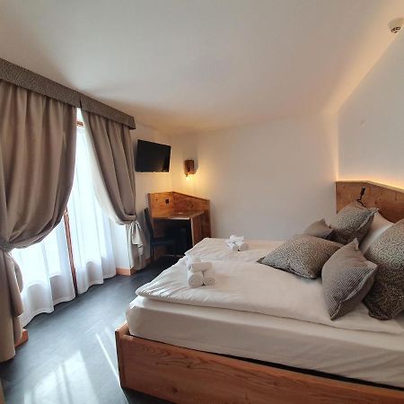 Hotel Pezzotti Pellizzano Eksteriør bilde