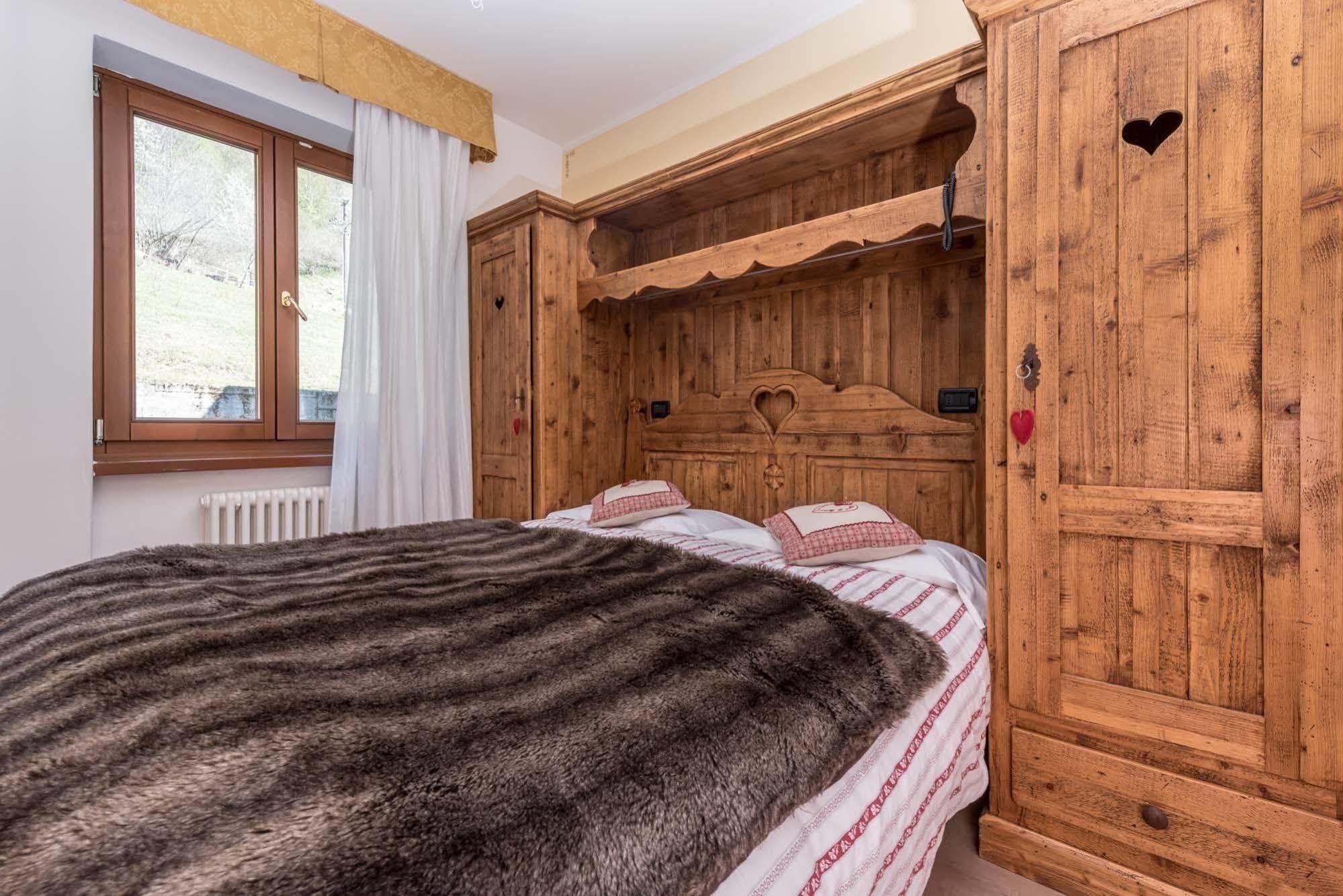 Hotel Pezzotti Pellizzano Eksteriør bilde