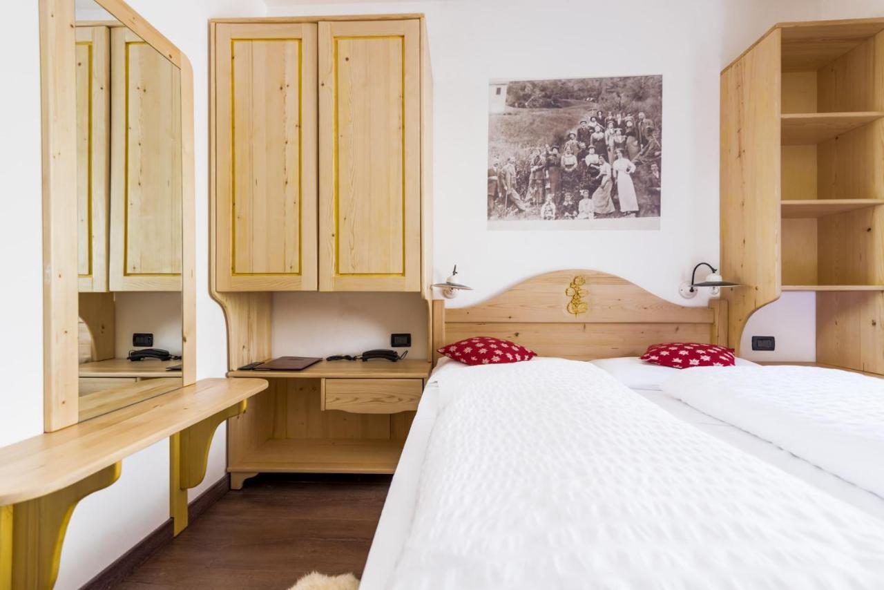 Hotel Pezzotti Pellizzano Eksteriør bilde