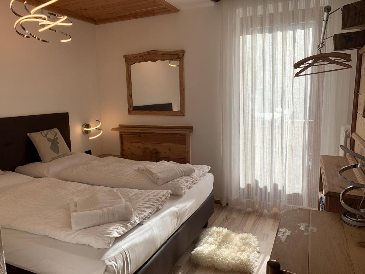 Hotel Pezzotti Pellizzano Eksteriør bilde